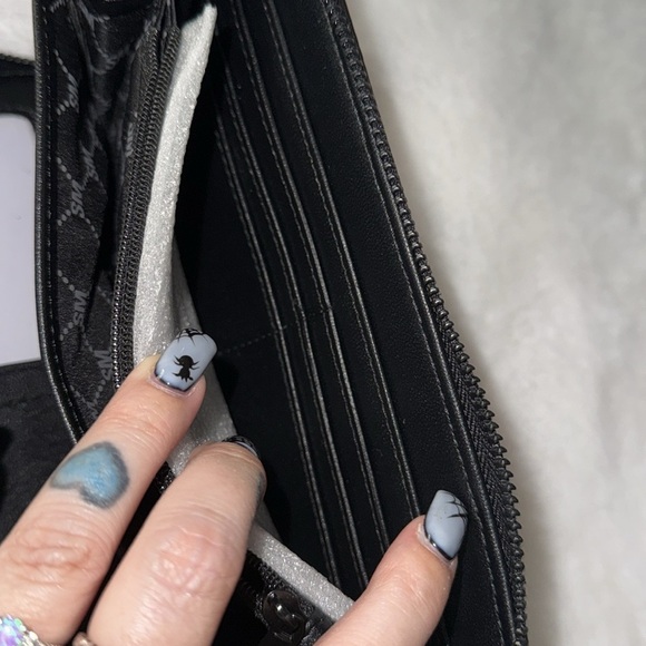 Steve Madden Red Blood Halloween Wallet - Picture 7 of 7